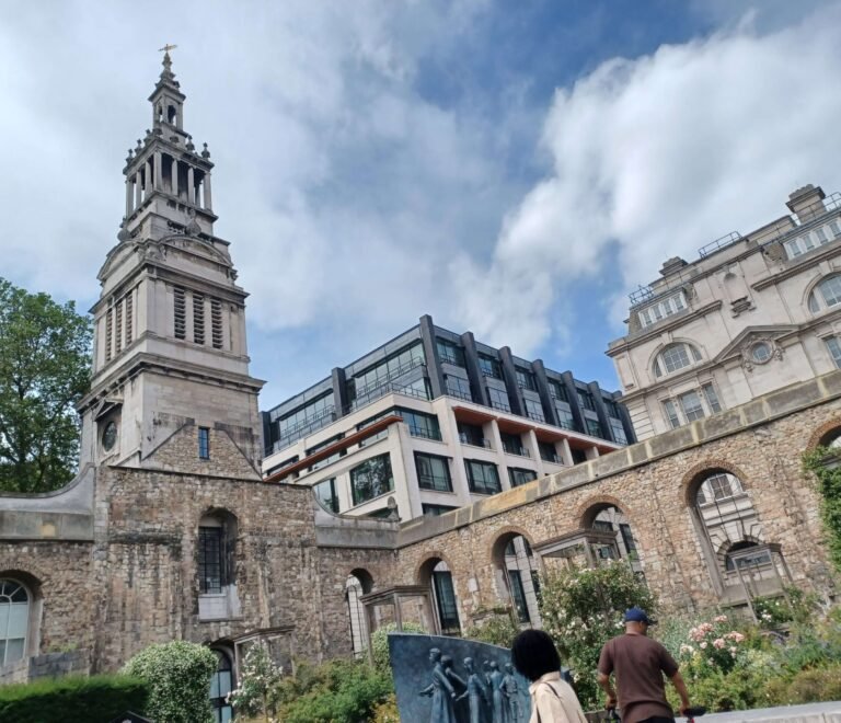 Why Trusting a Local Makes Every Trip More Memorable - Londunnit